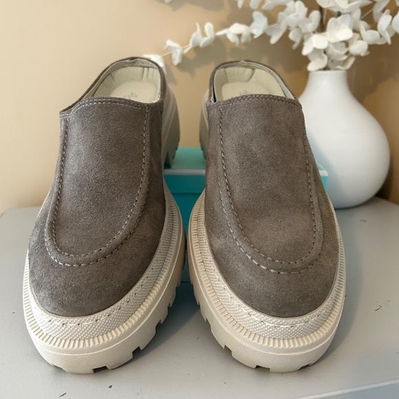Like New! Avellini Made in Portugal Suede Lug Sole Mules/Clogs Taupe Size 41/9.5 - Picture 3 of 13